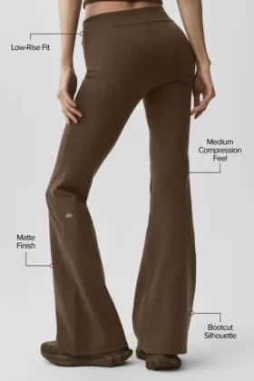 Airbrush Legging de talle bajo y corte acampanado con efecto aerógrafo – Espresso