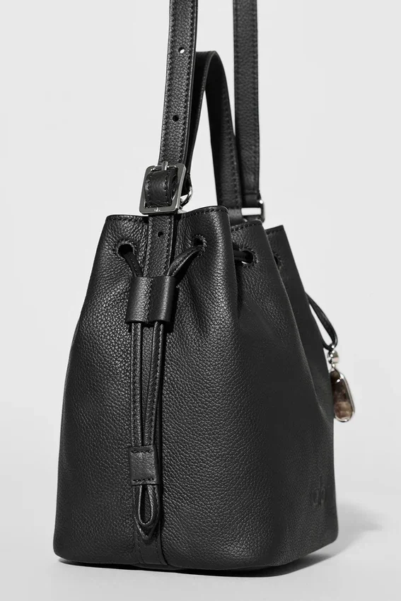 Alo Mini Balance - Cuero negro