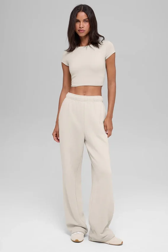 Alosoft Crop Finesse de manga corta - Beige
