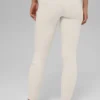 Alosoft High-Waist 7/8 Highlight Leggings - Color hueso