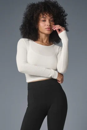 Blusa de manga larga con fruncidos - Marfil