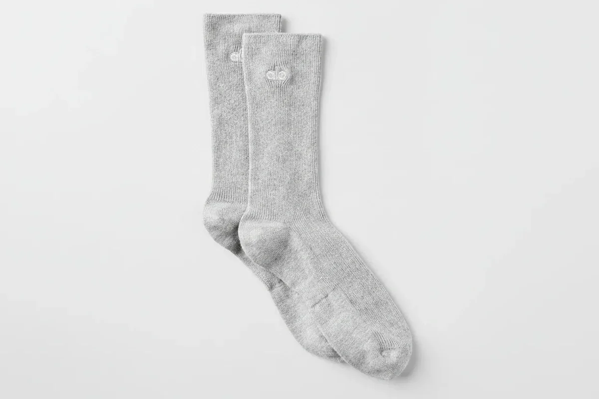 Calcetines unisex de caña media discretos - Gris jaspeado deportivo