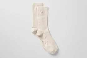 Calcetines unisex de caña media y diseño discreto - Color hueso