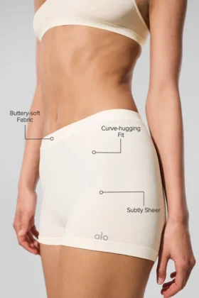 Calzoncillo corto Sheer Glow – Marfil
