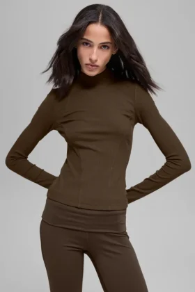 Camisa de manga larga con cuello alto Mesmerize acanalada - Espresso