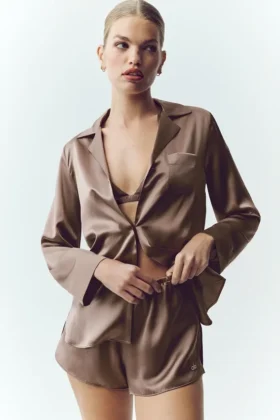 Camisa de seda luminosa con botones - Cacao alpino