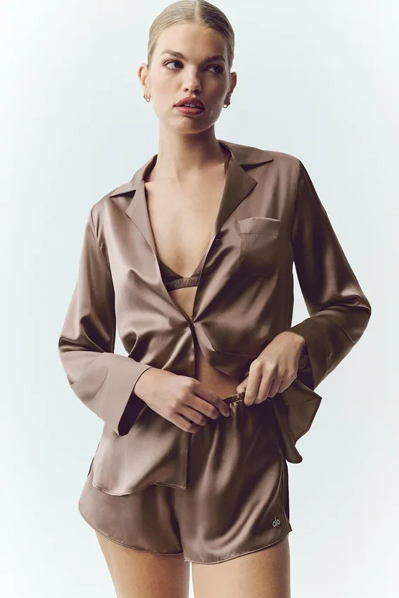 Camisa de seda luminosa con botones - Cacao alpino