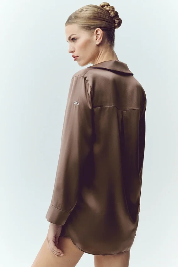 Camisa de seda luminosa con botones - Cacao alpino