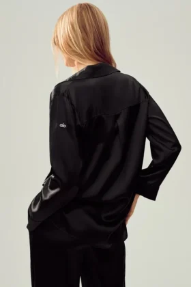 Camisa de seda luminosa con botones – Negro