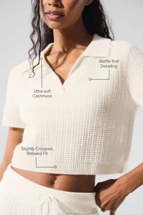 Camisa polo de cachemira con tejido tipo waffle – Marfil