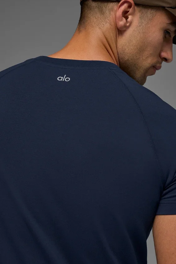 Camiseta de cuello redondo y manga corta Alo Vapor - Azul marino