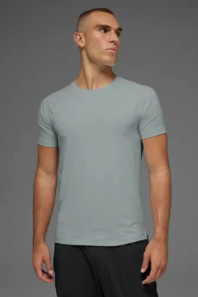 Camiseta de cuello redondo y manga corta Idol – Gris lunar