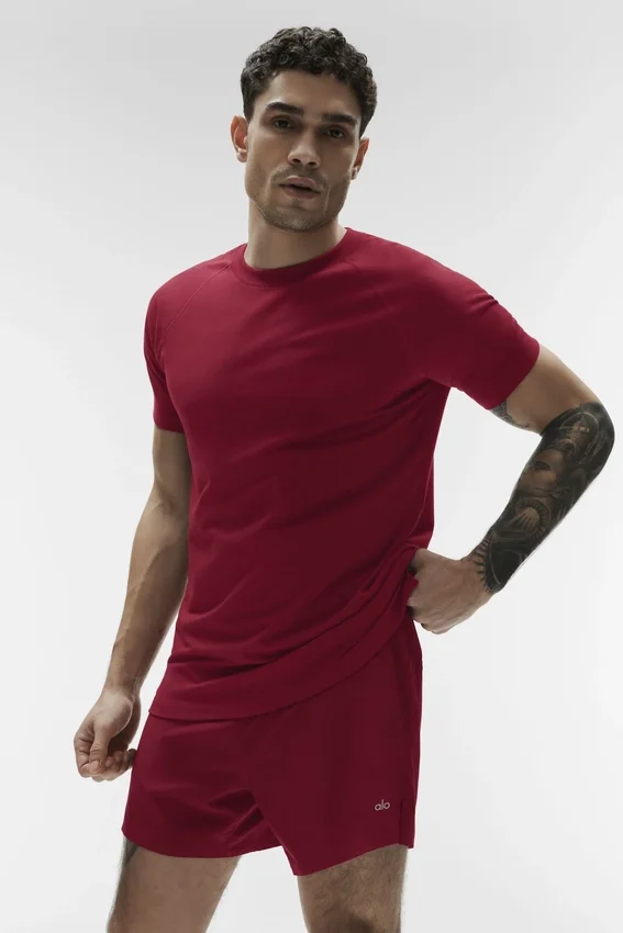 Camiseta de manga corta con cuello redondo Alo Vapor - Garnet