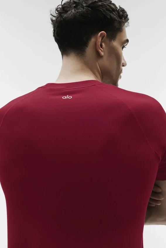 Camiseta de manga corta con cuello redondo Alo Vapor - Garnet