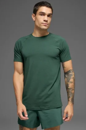 Camiseta de manga corta con cuello redondo Alo Vapor - Verde trébol