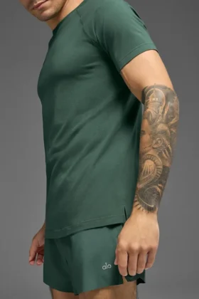 Camiseta de manga corta con cuello redondo Alo Vapor – Verde trébol