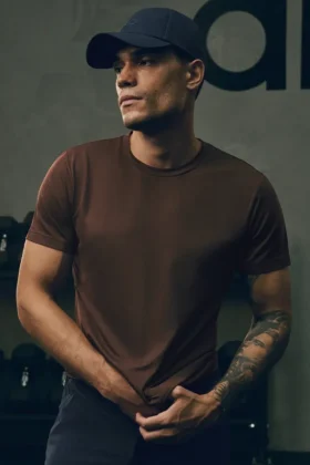 Camiseta de manga corta con cuello redondo Conquer Reform - Brownstone