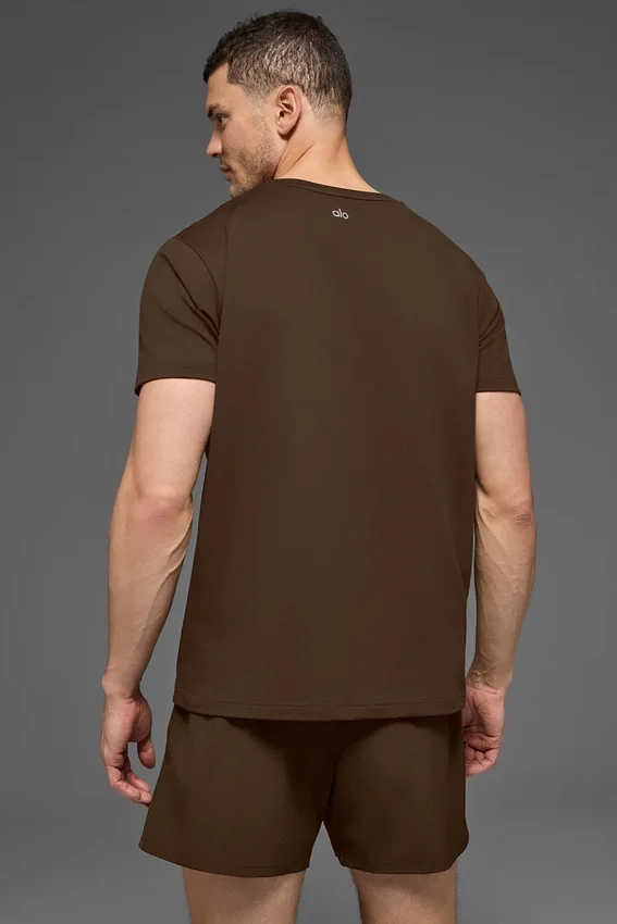 Camiseta de manga corta con cuello redondo Conquer Reform - Espresso