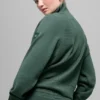 Camiseta de manga larga con cuello alto «Waffle Weekend Escape» - Verde trébol