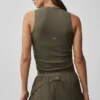 Camiseta de tirantes acanalada En Pointe - Olivo
