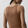 Camiseta de tirantes atemporal - Marrón bronceado