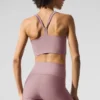 Camiseta de tirantes con sostén Airlift Sleek - Cuarzo ahumado