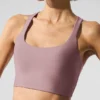 Camiseta de tirantes con sostén Airlift Sleek - Cuarzo ahumado