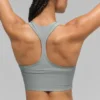 Camiseta de tirantes con sostén Airlift Super Sleek - Gris lunar