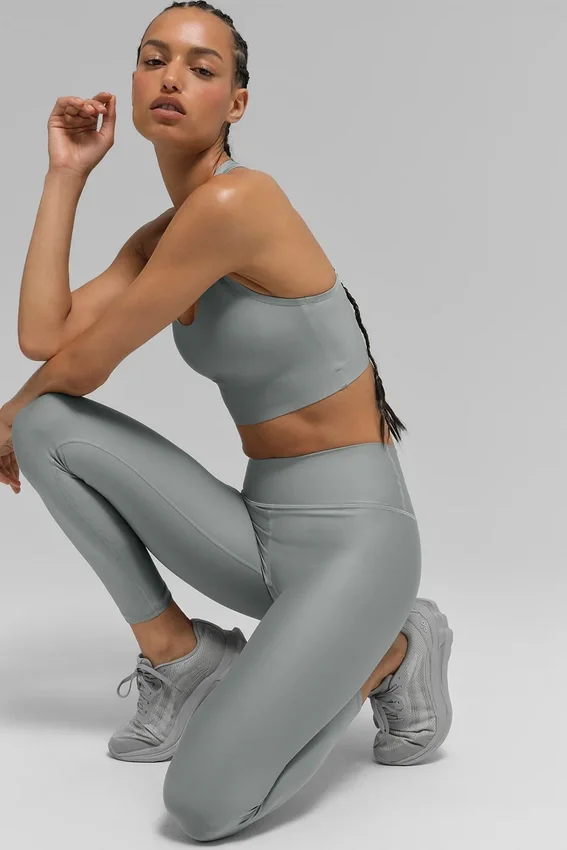 Camiseta de tirantes con sostén Airlift Super Sleek - Gris lunar