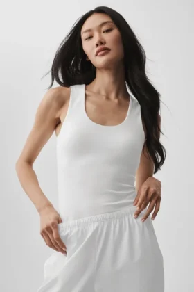 Camiseta de tirantes con sostén integrado Alo Softsculpt No Nonsense - Blanco