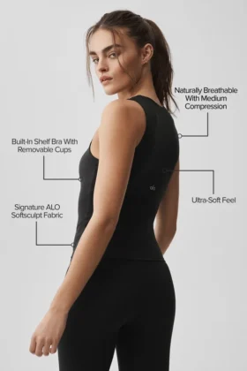 Camiseta de tirantes con sostén integrado Alo Softsculpt No Nonsense – Negro
