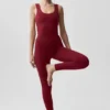 Camiseta de tirantes con sostén integrado Alo Softsculpt No Nonsense - Rojo Summer Romance