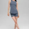Camiseta de tirantes con sostén integrado Alo Softsculpt Precision de largo completo - Bluestone