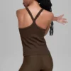 Camiseta de tirantes sin costuras con canesú acanalado y sujetador integrado «Favorite» de largo completo - Espresso