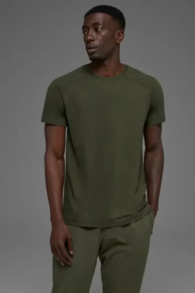 Camiseta Raglan de Triumph - Verde oliva