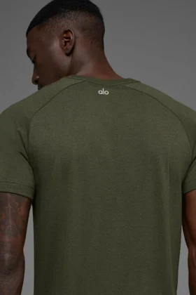Camiseta Raglan de Triumph – Verde oliva