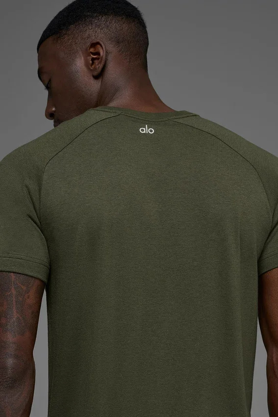 Camiseta Raglan de Triumph - Verde oliva