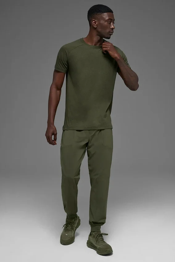 Camiseta Raglan de Triumph - Verde oliva