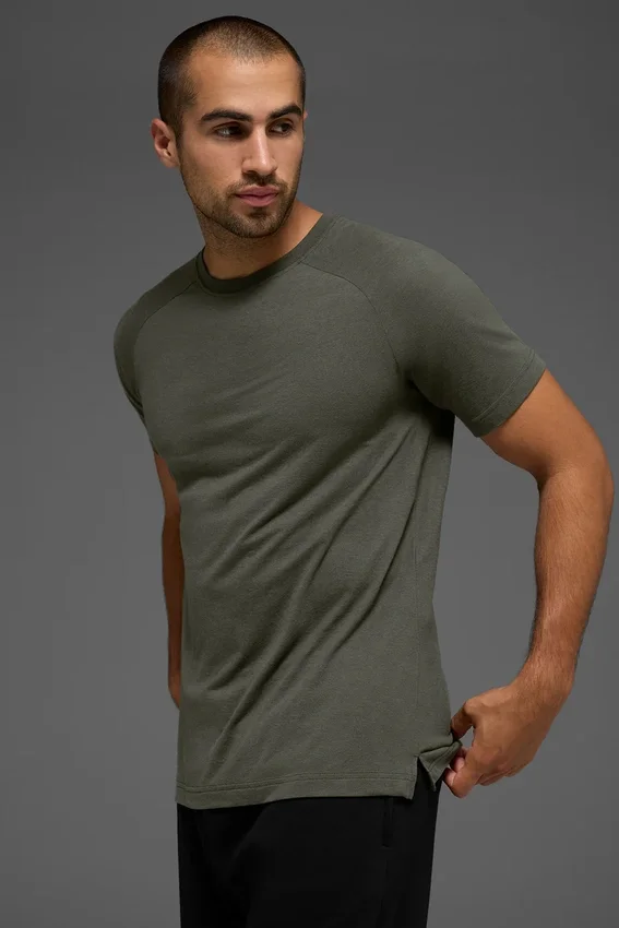 Camiseta raglán Triumph - Verde sigiloso