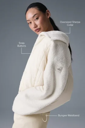 Chaqueta acolchada Cozy Escape de sherpa – Marfil/Marfil