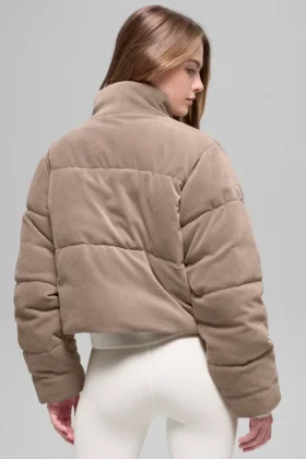 Chaqueta acolchada de micropana de ensueño – Chai Latte
