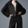 Chaqueta acolchada Sherpa Cozy Escape - Negro/Negro