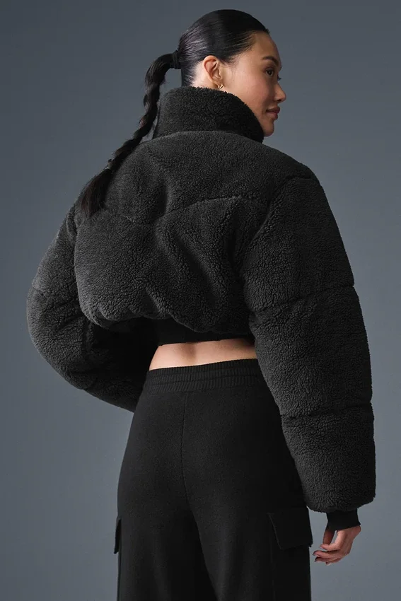 Chaqueta acolchada tipo corsé Main Act de Sherpa - Negro