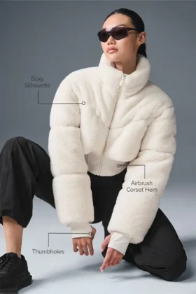 Chaqueta acolchada tipo corsé Sherpa Main Act – Marfil