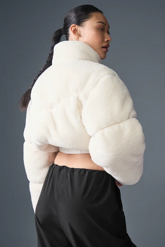 Chaqueta acolchada tipo corsé Sherpa Main Act - Marfil