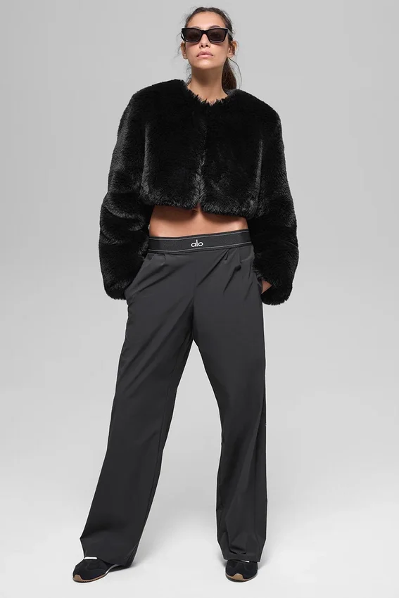 Chaqueta corta chic de piel sintética - Negro