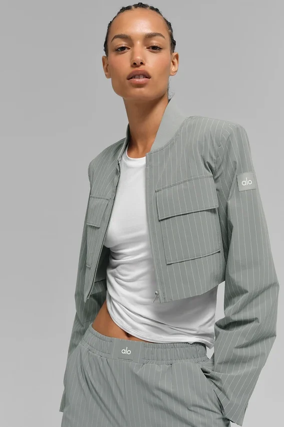 Chaqueta corta con cremallera completa Main Character a rayas finas - Gris lunar/Blanco