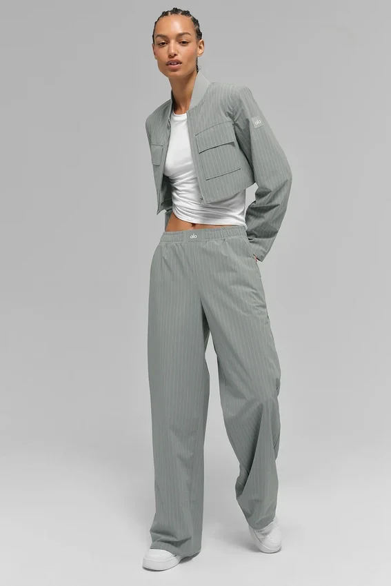 Chaqueta corta con cremallera completa Main Character a rayas finas - Gris lunar/Blanco