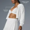 Chaqueta corta con microplisado - Blanco