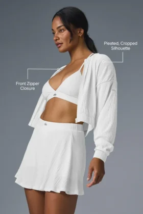 Chaqueta corta con microplisado – Blanco